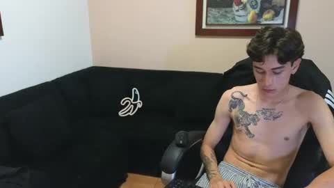 Derek online show from 05/19/26, 01:56