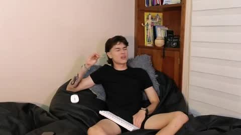 Derek online show from 06/07/26, 12:48