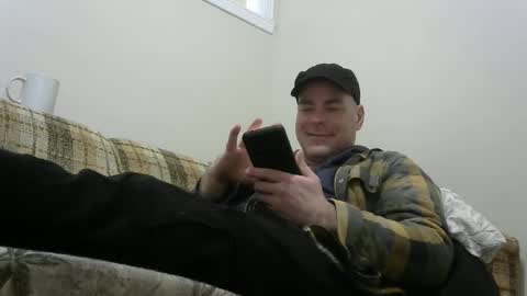 Snapshot of derf007 chatting on 02/26/25, 06:43 derf007 online show from 02/26/25, 06:43