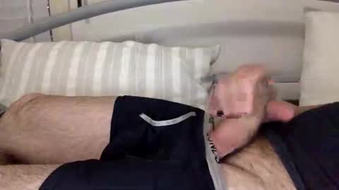 Snapshot of deroons23 chatting on 10/28/25, 07:12 James online show from 10/28/25, 07:12