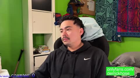 Derrick Hose online show from 01/12/25, 04:31