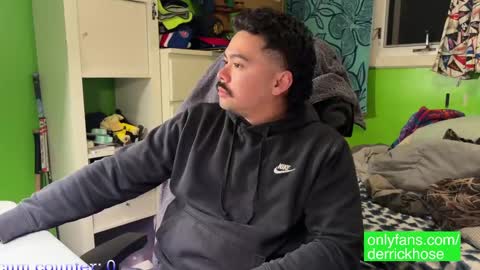 Derrick Hose online show from 03/10/25, 03:34