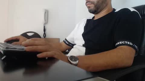     online show from 12/10/24, 06:17