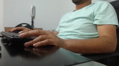     online show from 12/18/24, 11:45