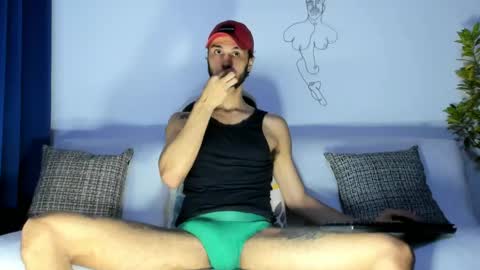 Snapshot of derrymaster chatting on 05/11/26, 03:01 JhimyMaster online show from 05/11/26, 03:01