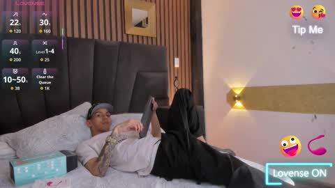 derrymeyers online show from 12/02/25, 04:07