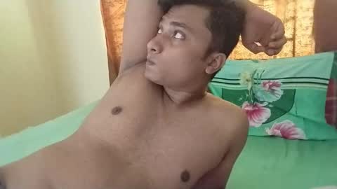 Snapshot of deshibirds chatting on 09/20/25, 08:48 deshibirds online show from 09/20/25, 08:48