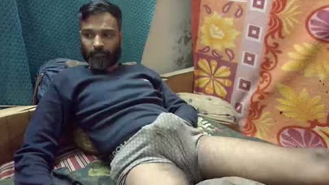 desi_boy799417 online show from 11/28/25, 06:32