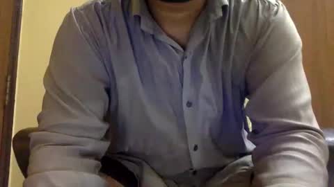 Snapshot of desiguylund chatting on 06/01/26, 06:20 desiguylund online show from 06/01/26, 06:20