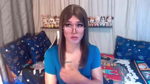 LORINE online show from 09/13/25, 10:42
