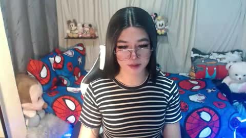 LORINE online show from 10/20/25, 04:18