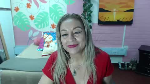 Snapshot of desire_latin chatting on 12/31/24, 08:34 VALERIA online show from 12/31/24, 08:34