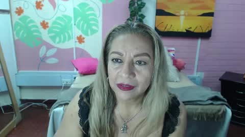 Snapshot of desire_latin chatting on 01/17/25, 05:19 VALERIA online show from 01/17/25, 05:19