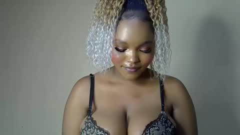 desiredahlia33 online show from 02/17/26, 09:32