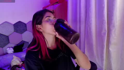 TORI AND MR. BEAR online show from 04/02/26, 01:53