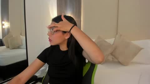 desire online show from 01/14/26, 12:11