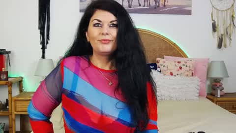 HellenMoon online show from 01/11/25, 11:56