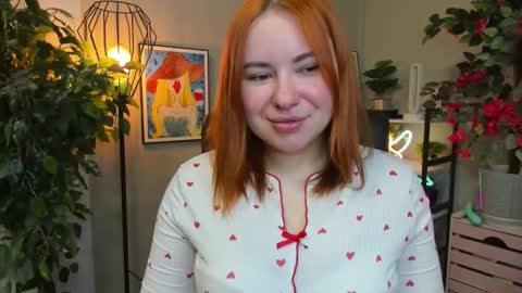 LAYLA online show from 11/12/25, 07:42