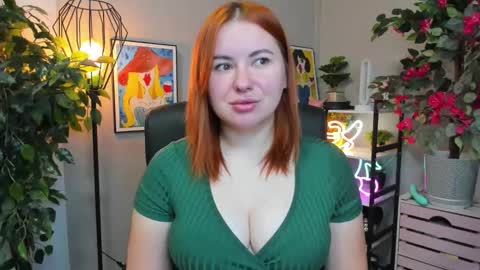 LAYLA online show from 11/13/25, 07:40