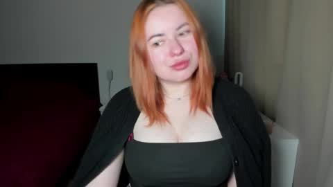 LAYLA online show from 04/29/26, 06:17