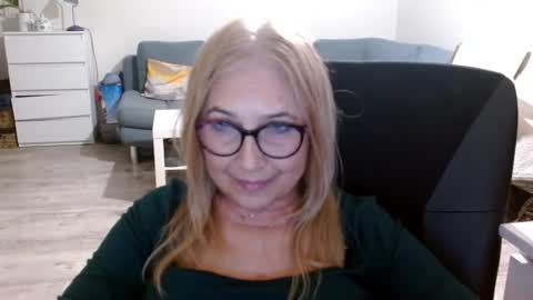 S O F I A online show from 02/11/25, 06:01