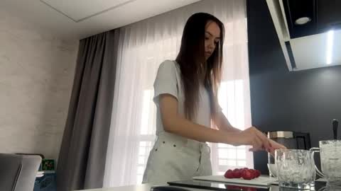 Ksenia online show from 05/08/26, 02:50