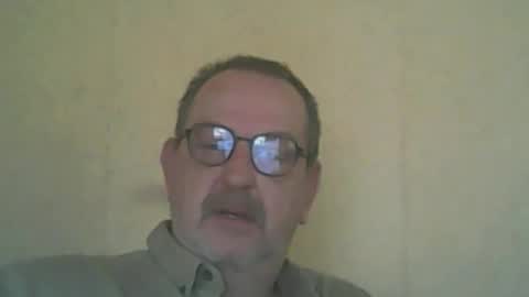 Snapshot of destelp chatting on 05/25/26, 08:42 destelp online show from 05/25/26, 08:42