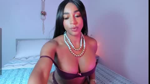 Destinne Mill online show from 02/10/25, 12:18