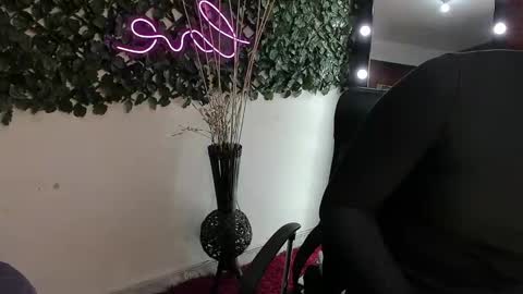 Destiny online show from 10/01/25, 12:33