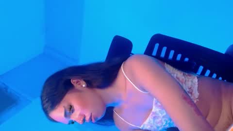 Snapshot of destinyrosexxx chatting on 01/13/25, 02:00 Chelsea online show from 01/13/25, 02:00