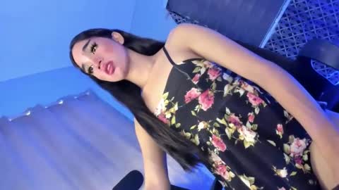 Snapshot of destinyrosexxx chatting on 02/15/25, 07:49 Chelsea online show from 02/15/25, 07:49