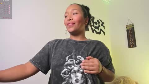 Snapshot of desty_y chatting on 09/09/25, 04:56 desty_y online show from 09/09/25, 04:56