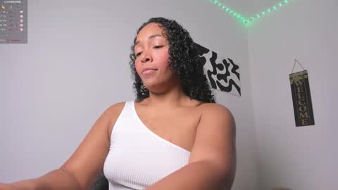 Snapshot of desty_y chatting on 09/23/25, 05:10 desty_y online show from 09/23/25, 05:10