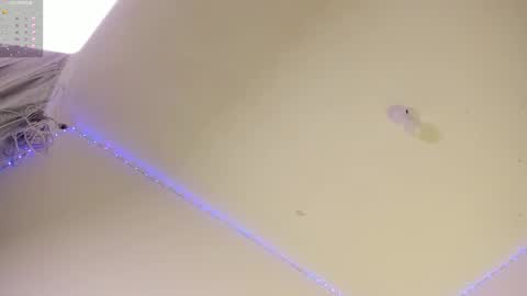 Snapshot of desty_y chatting on 10/01/25, 12:49 desty_y online show from 10/01/25, 12:49