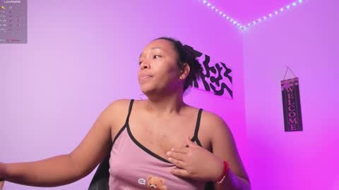 Snapshot of desty_y chatting on 10/28/25, 11:58 desty_y online show from 10/28/25, 11:58