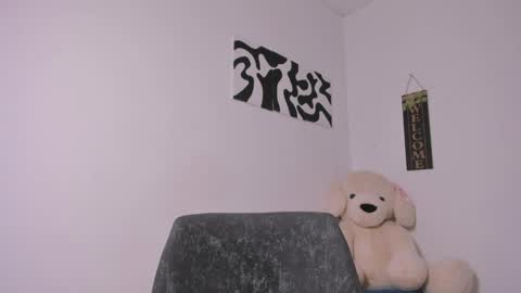 desty_y online show from 04/11/26, 04:50