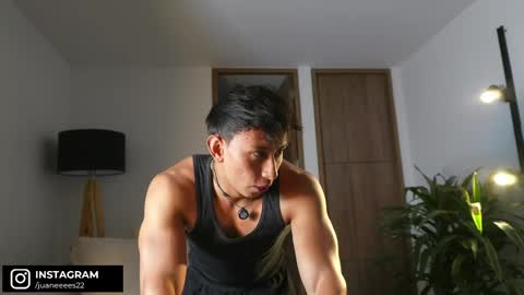 Snapshot of deus_belli chatting on 04/25/26, 10:51 Deus Belli online show from 04/25/26, 10:51