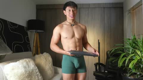 Snapshot of deus_belli chatting on 05/28/26, 12:57 Deus Belli online show from 05/28/26, 12:57