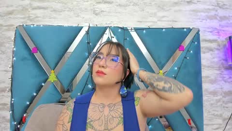 Snapshot of deva_blue chatting on 12/14/24, 04:23 Deva Blue online show from 12/14/24, 04:23