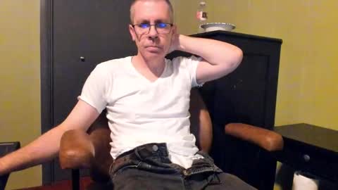 Snapshot of devas11 chatting on 10/14/25, 12:50 Devas online show from 10/14/25, 12:50