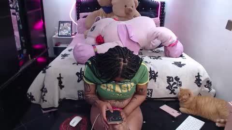 Snapshot of devi_black_13_ chatting on 03/27/26, 03:01 devi_black_13_ online show from 03/27/26, 03:01