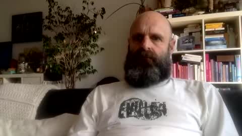 Snapshot of devil_dark_berlin chatting on 12/18/24, 11:02 ooo  Devil Dark  ooo online show from 12/18/24, 11:02