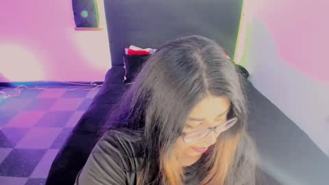  L I NA  online show from 01/18/25, 10:28