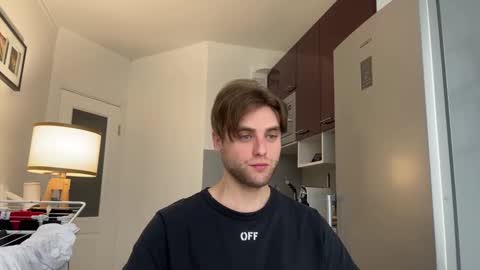 Snapshot of devilnut1 chatting on 03/08/25, 09:28 devilnut1 online show from 03/08/25, 09:28