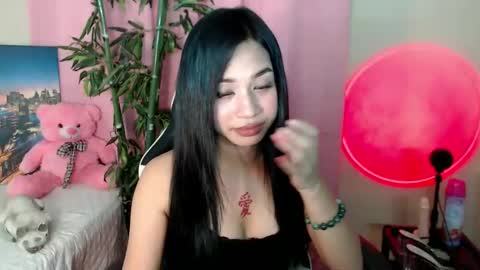 Devine Greyson online show from 01/31/25, 04:03