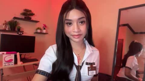 Devine Greyson online show from 09/22/25, 09:22