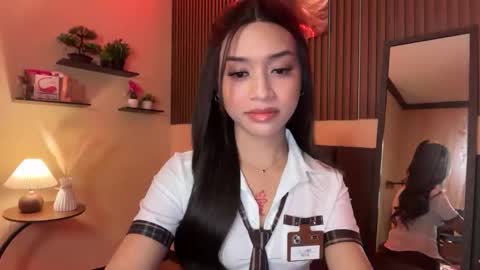 Devine Greyson online show from 09/23/25, 06:55