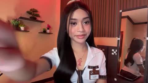 Devine Greyson online show from 09/28/25, 10:20