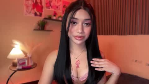 Devine Greyson online show from 10/20/25, 12:27