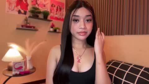 Devine Greyson online show from 10/30/25, 12:50